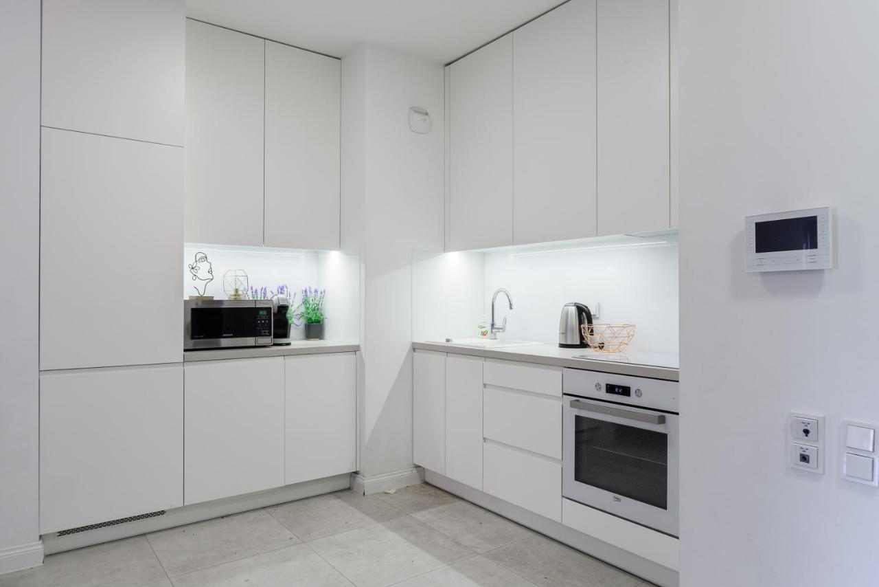 Lumina Luxury Apartments In Mennica Residence Varsó Kültér fotó