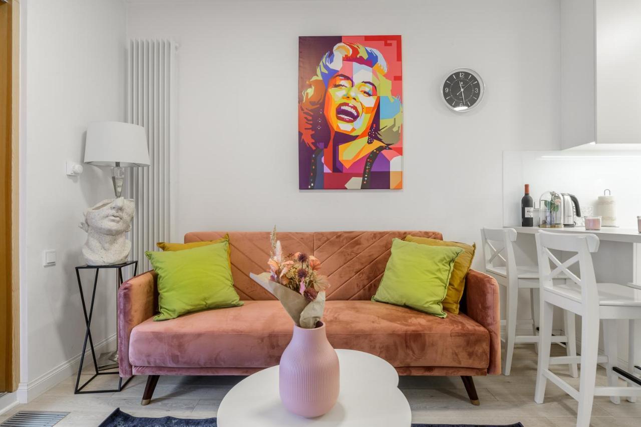 Lumina Luxury Apartments In Mennica Residence Varsó Kültér fotó