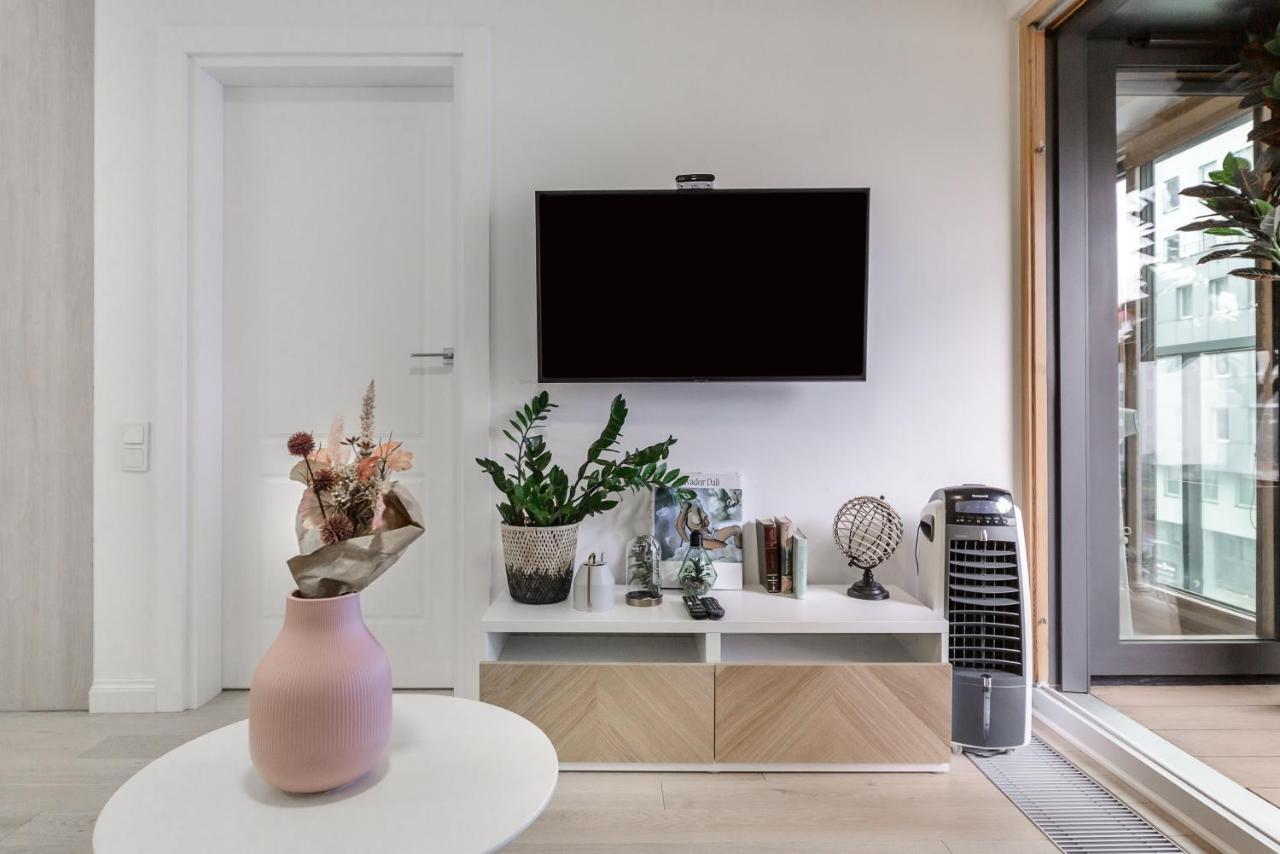 Lumina Luxury Apartments In Mennica Residence Varsó Kültér fotó
