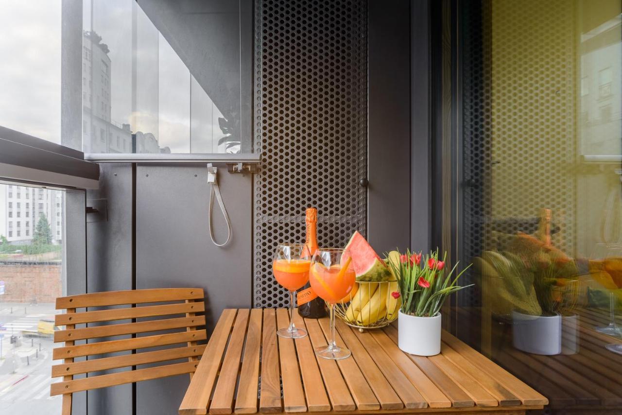 Lumina Luxury Apartments In Mennica Residence Varsó Kültér fotó