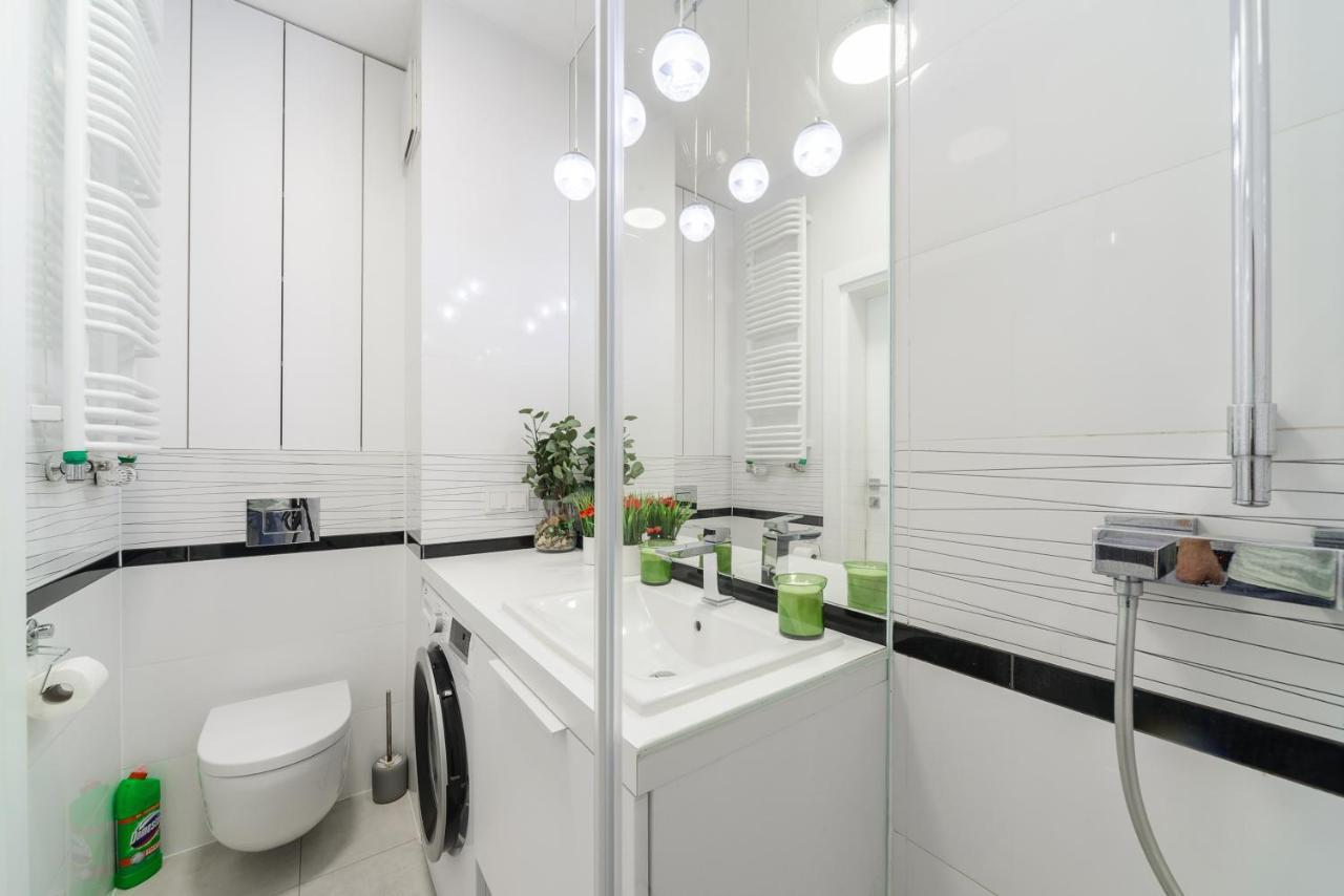 Lumina Luxury Apartments In Mennica Residence Varsó Kültér fotó